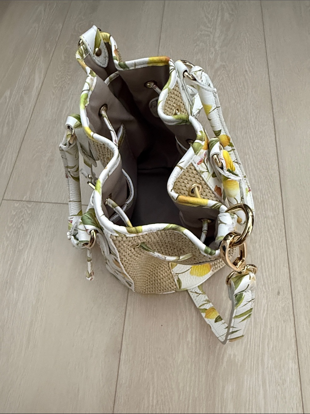 Valentina White Lemon-Print Bucket Shoulder Bag with Natural Straw Panels - Picture 12 of 16